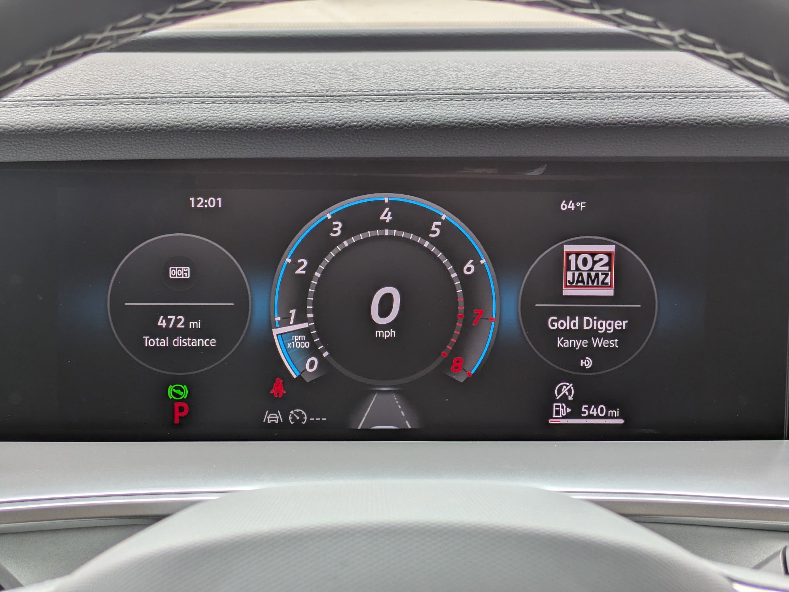 Used 2025 Volkswagen Tiguan SE image 29