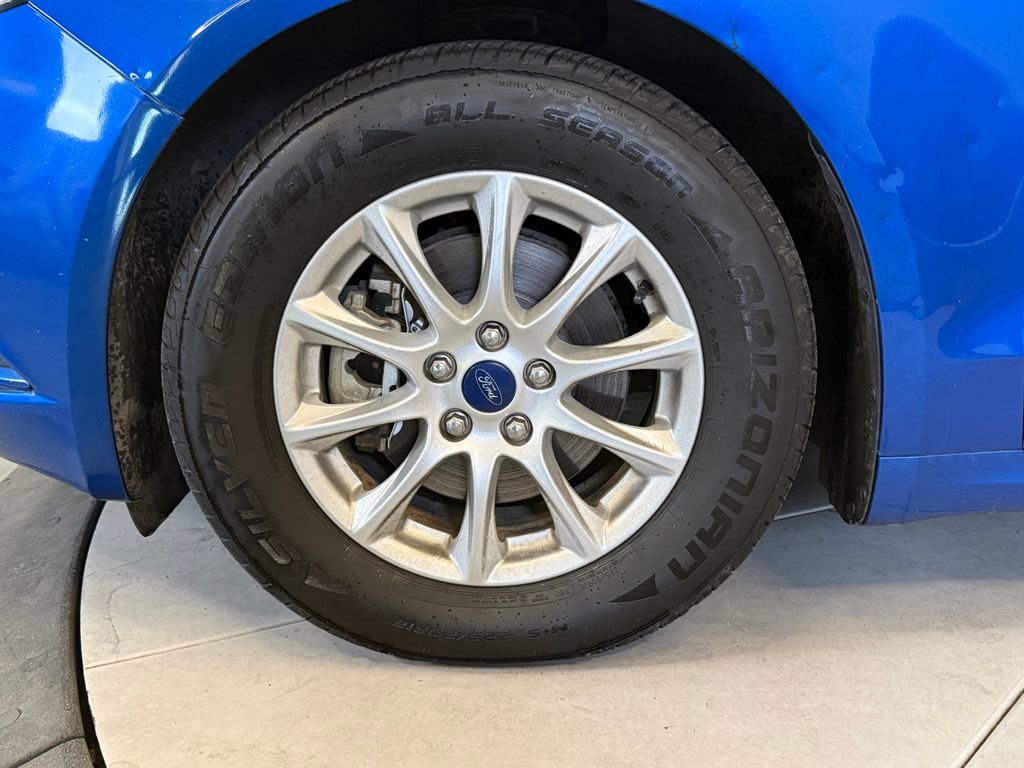 Used 2017 Ford Fusion S FWD image 25
