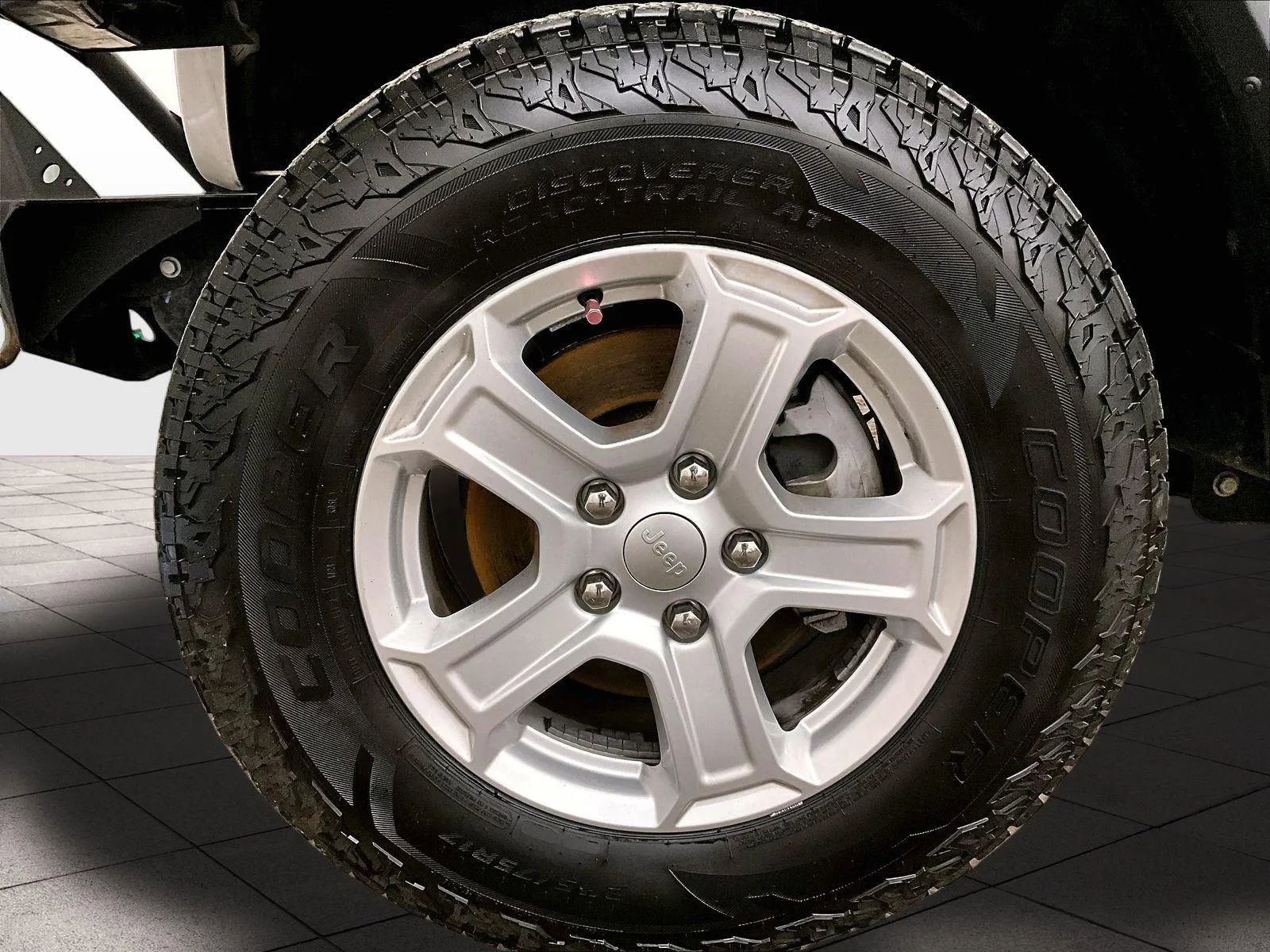 Used 2018 Jeep Wrangler Unlimited Sport S image 8