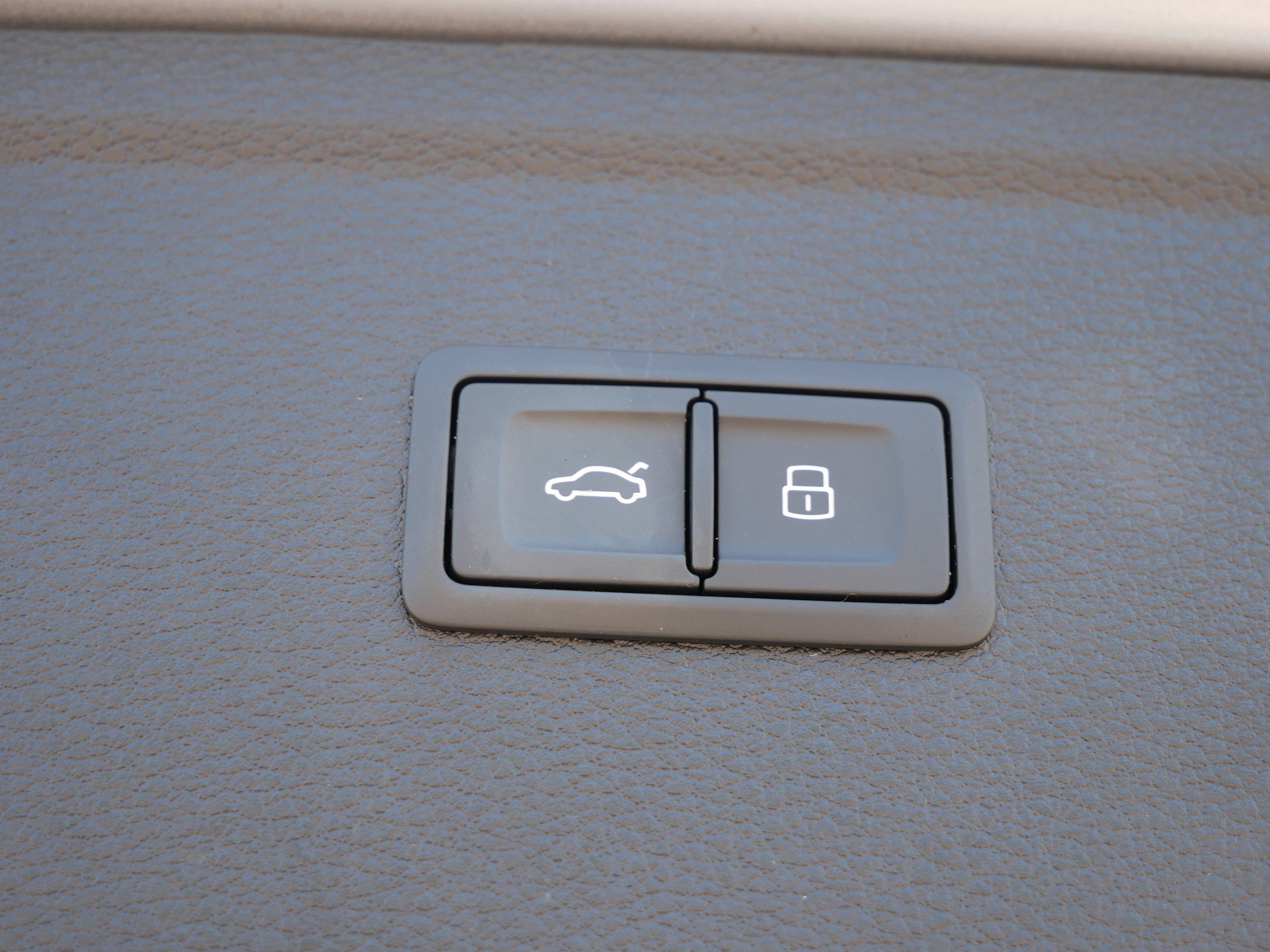 Used 2022 Audi Q5 2.0T Premium Plus w/ Premium Plus Package image 19