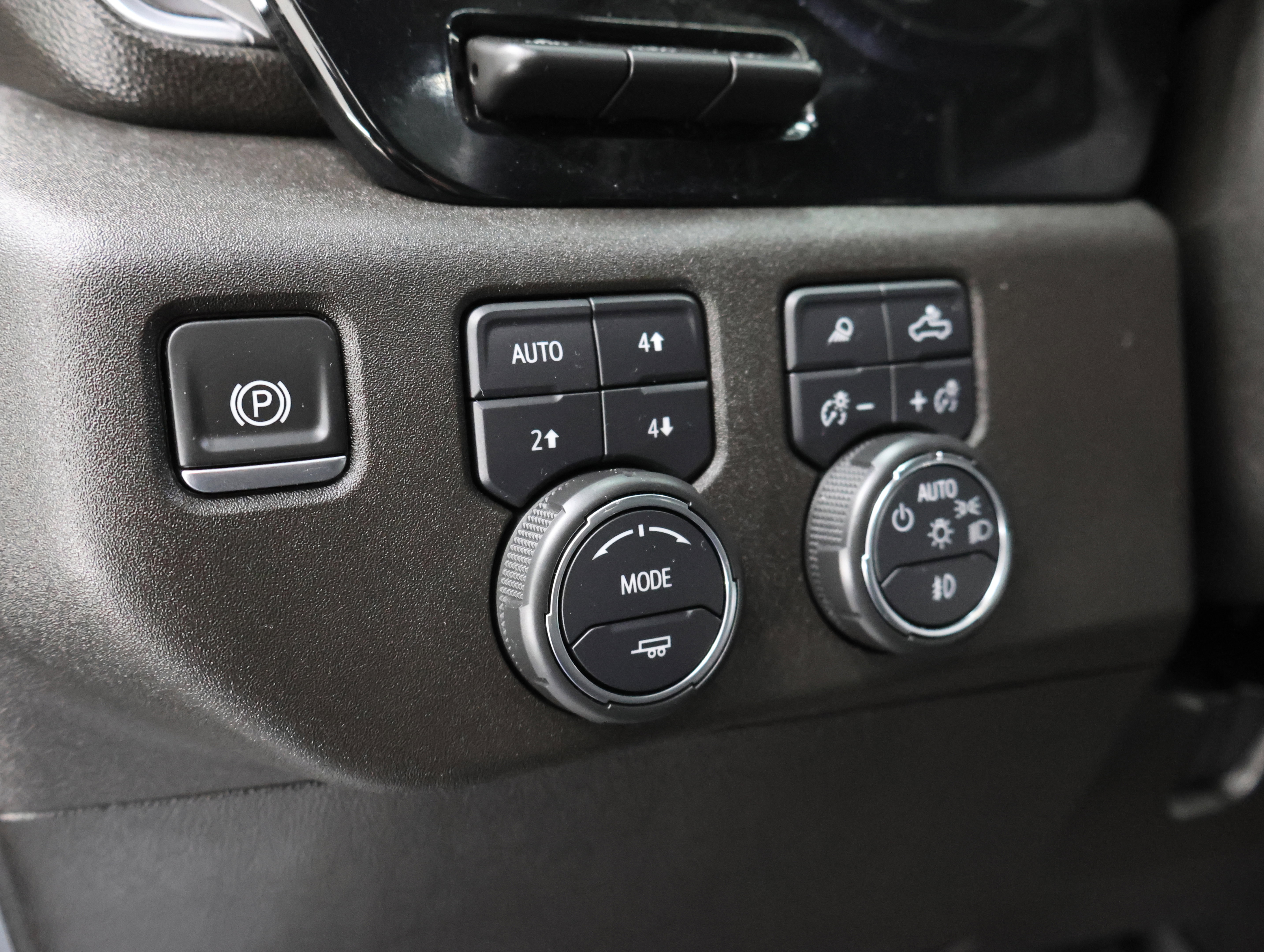 Used 2024 Chevrolet Silverado 3500 High Country w/ High Country Premium Package AWD/4WD image 53