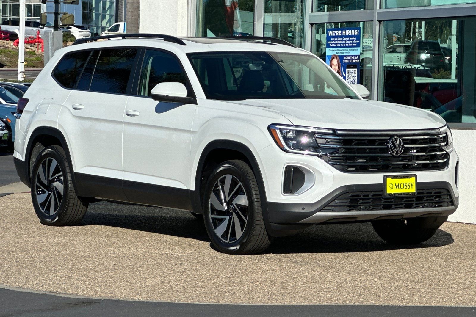 New 2026 Volkswagen Atlas SE image 2