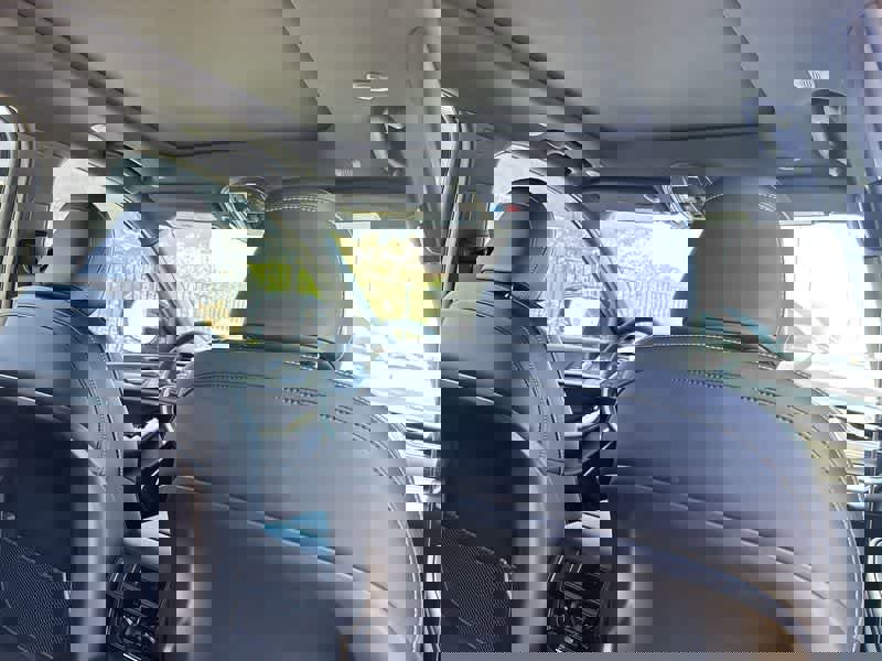 New 2025 Jeep Grand Cherokee Limited 4xe w/ Trailer Tow Package image 16