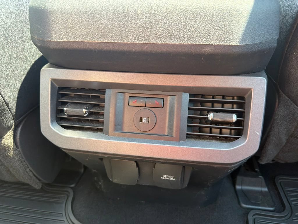 Used 2023 Ford F250 Lariat w/ Sport Appearance Package AWD/4WD image 17