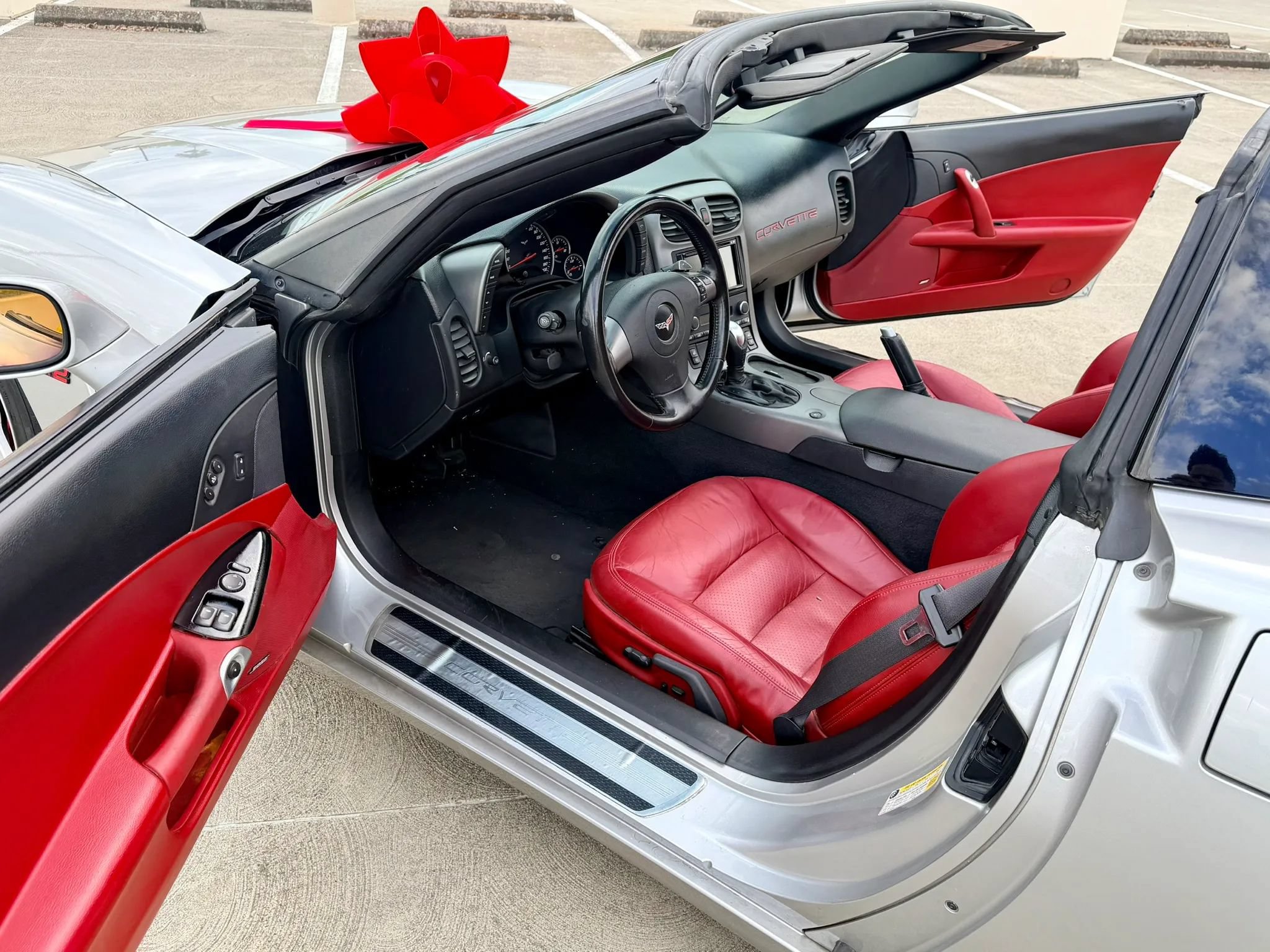 Used 2007 Chevrolet Corvette Coupe w/ Preferred Equipment Group RWD image 30