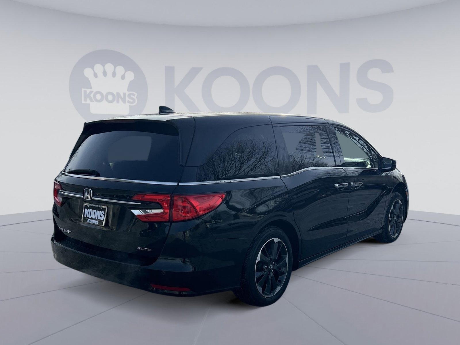 Used 2023 Honda Odyssey Elite image 7