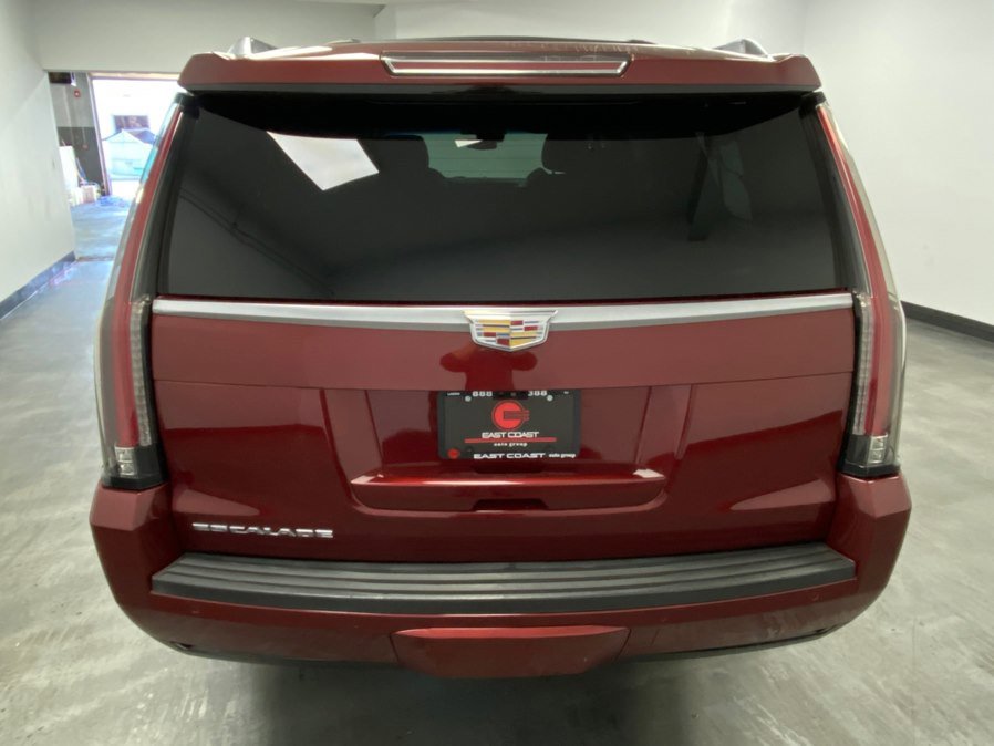 Used 2019 Cadillac Escalade ESV Premium Luxury image 6