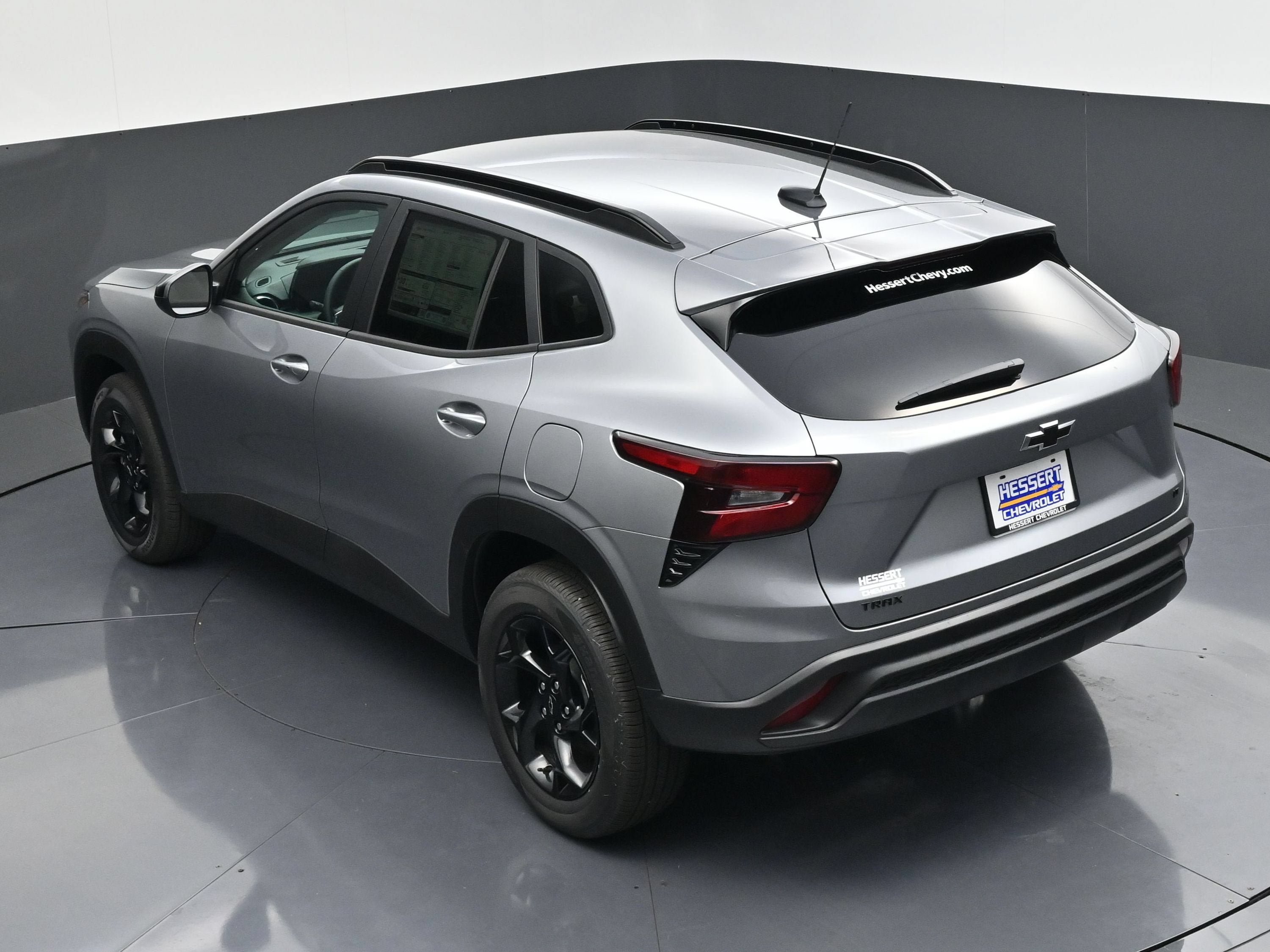 New 2026 Chevrolet Trax LT w/ Sunroof Package FWD image 47
