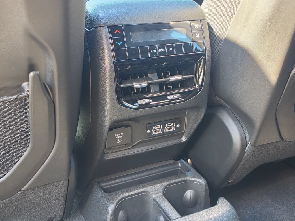 Used 2025 Jeep Grand Cherokee L Altitude AWD/4WD image 36