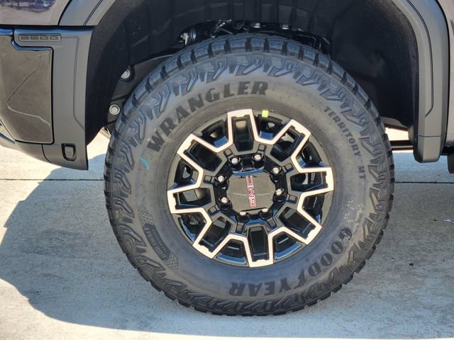 Used 2026 GMC Sierra 2500 AT4X w/ LPO, Black Badging Package AWD/4WD image 10