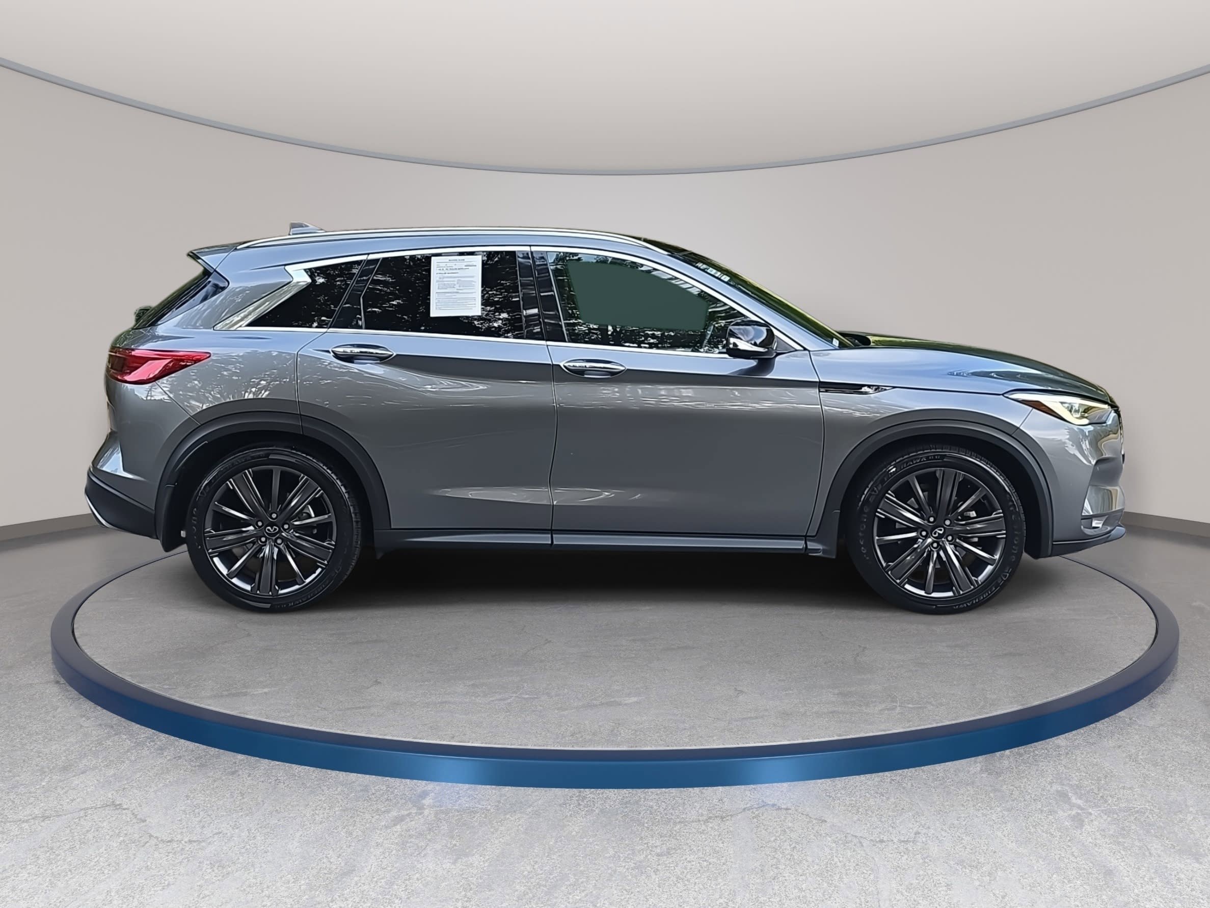 Used 2020 INFINITI QX50 Essential w/ Edition 30 Package FWD image 4