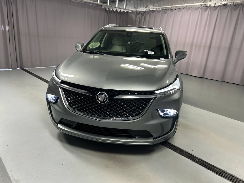 Used 2023 Buick Enclave Avenir w/ Avenir Technology Package FWD video 2