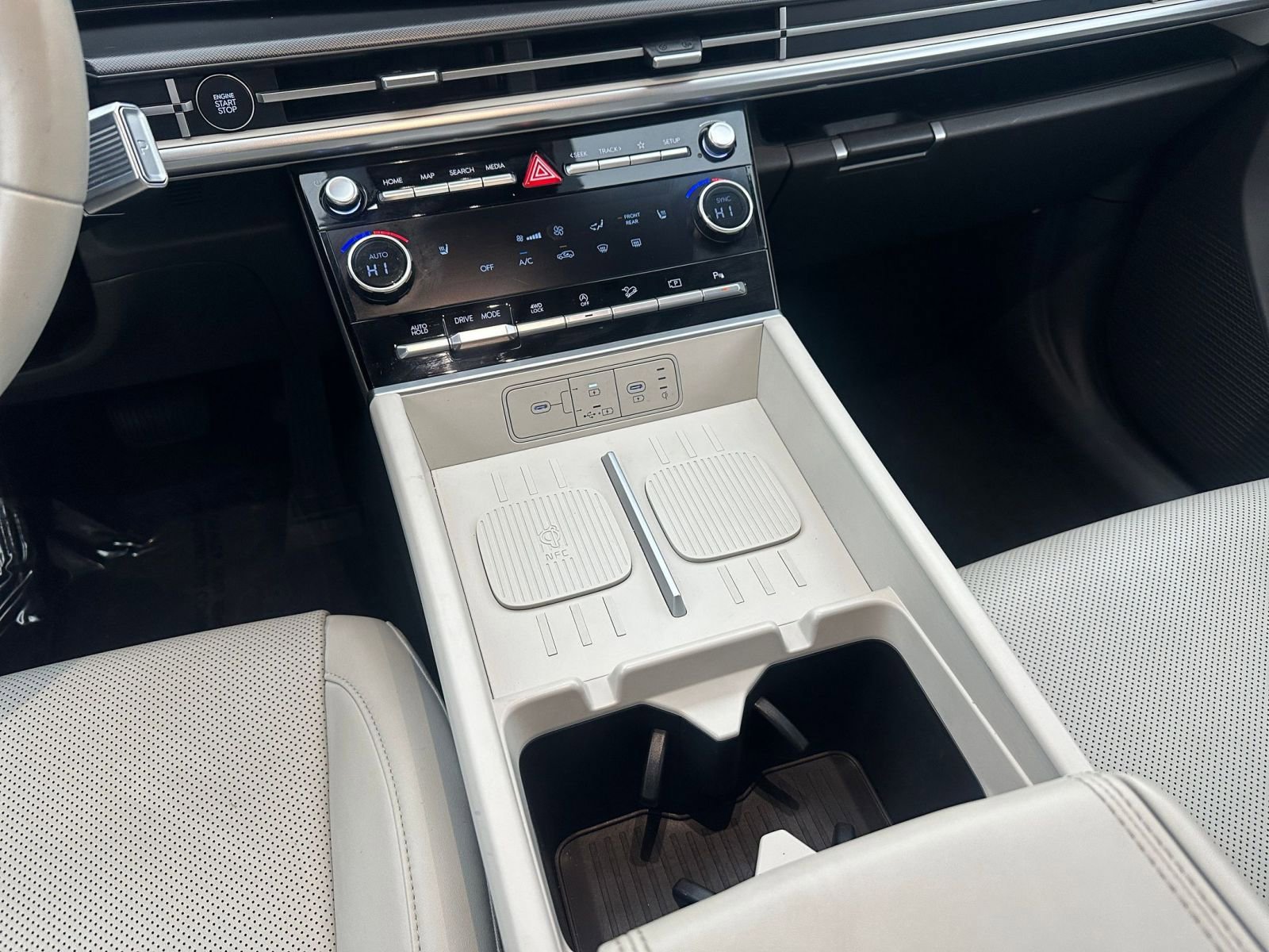 Used 2025 Hyundai Santa Fe SEL image 41