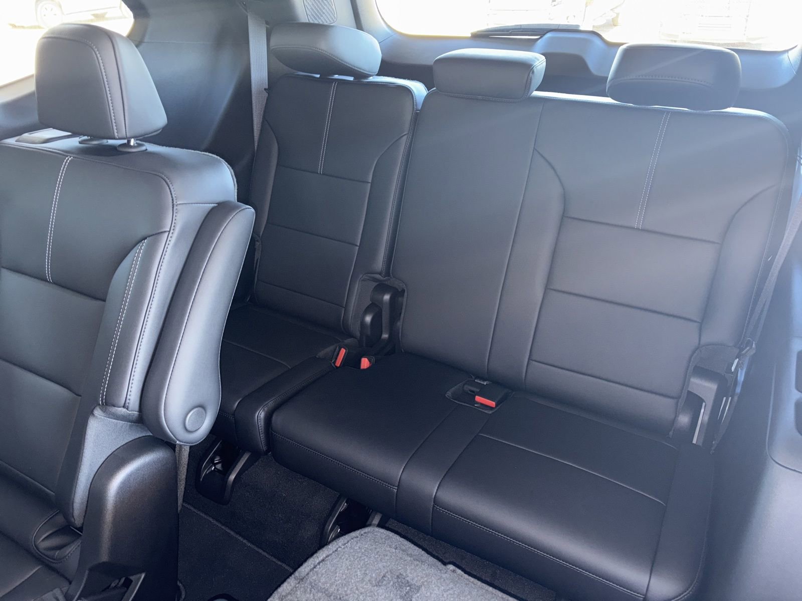 New 2026 GMC Acadia Elevation image 12