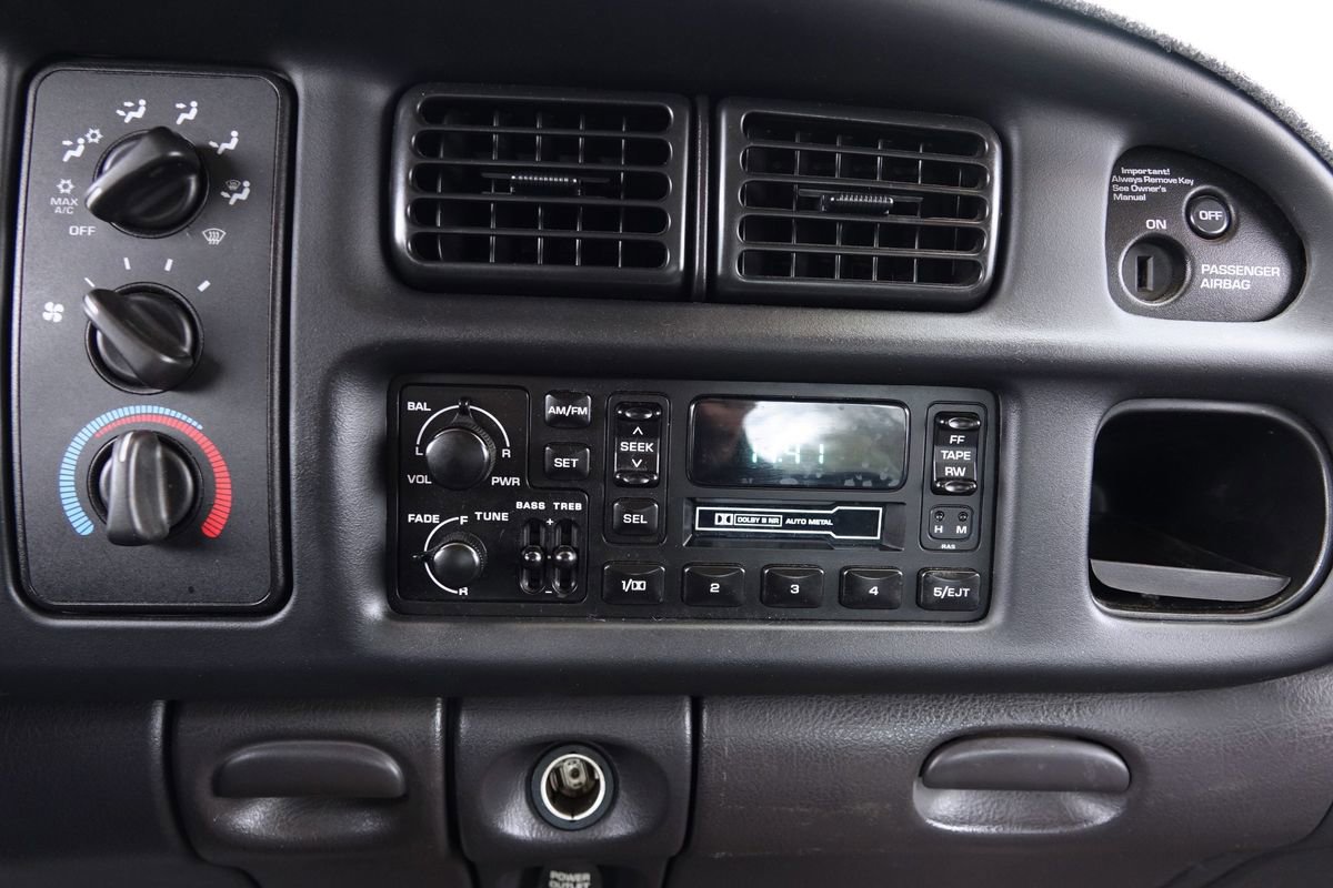 Used 2002 Dodge Ram 2500 Truck SLT image 41