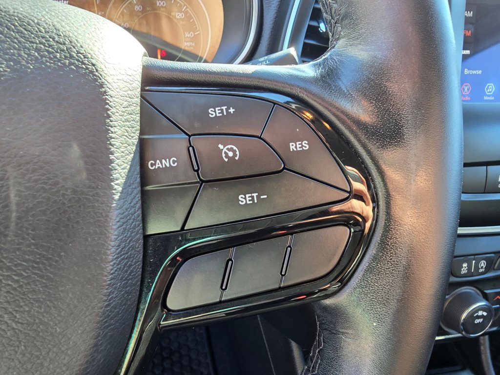 Used 2020 Jeep Cherokee Latitude Plus AWD/4WD image 6