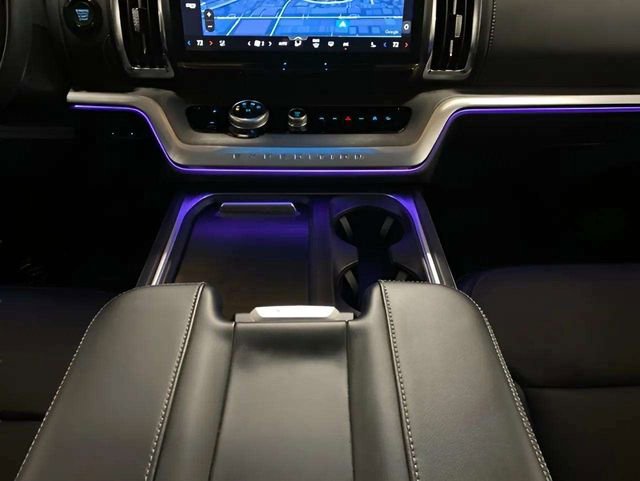 Used 2025 Ford Expedition Platinum AWD/4WD image 99