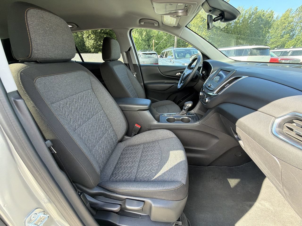 Used 2024 Chevrolet Equinox LT AWD/4WD image 19