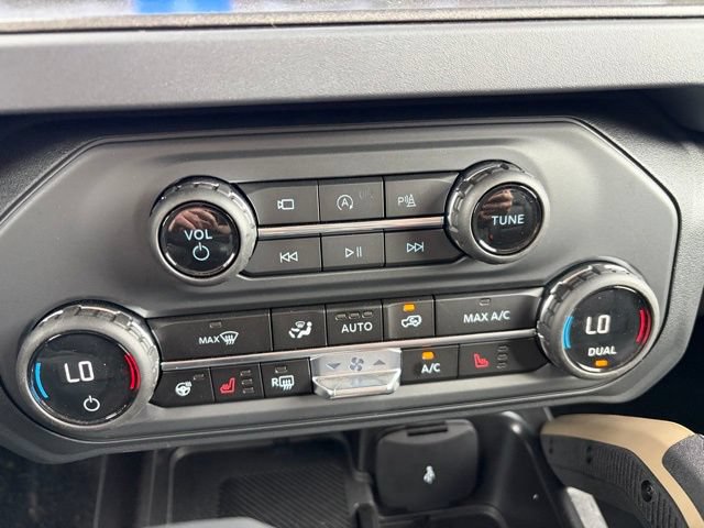 New 2025 Ford Bronco Badlands AWD/4WD image 16