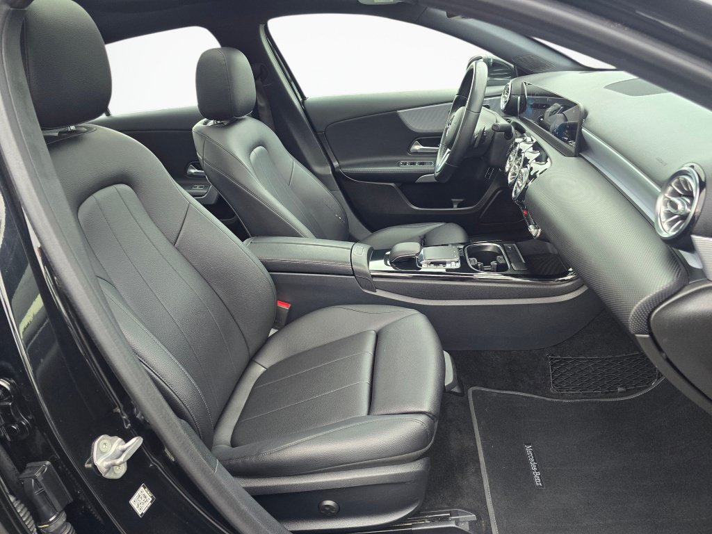 Used 2019 Mercedes-Benz A 220 4MATIC image 26