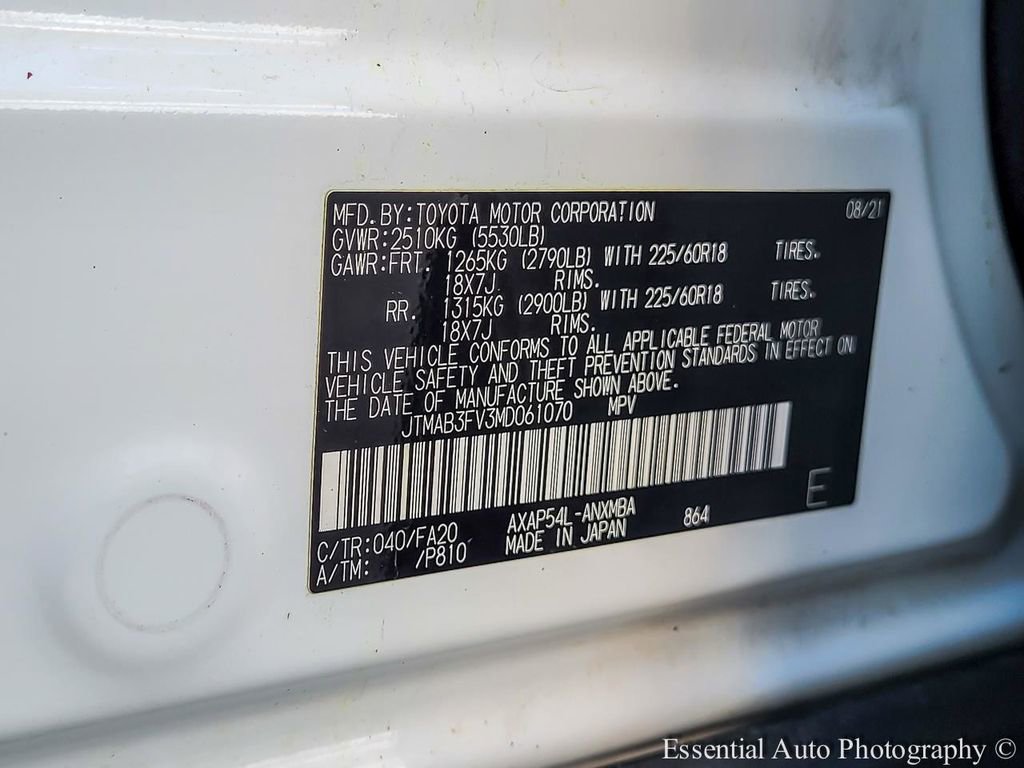 Used 2021 Toyota RAV4 SE w/ Weather & Moonroof Package image 36
