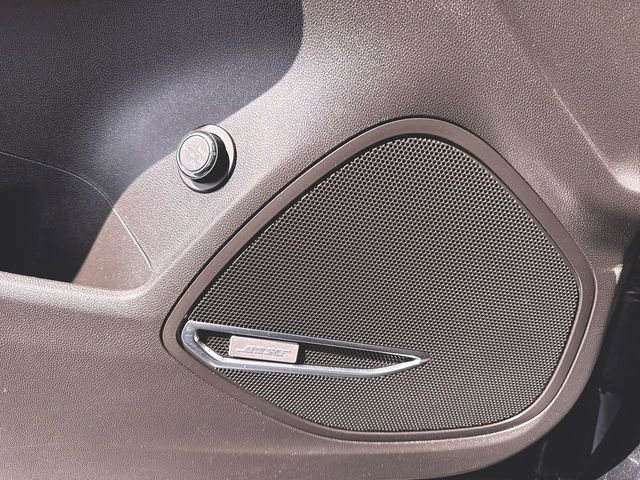 Used 2021 Buick Envision Essence w/ Technology Package I image 25