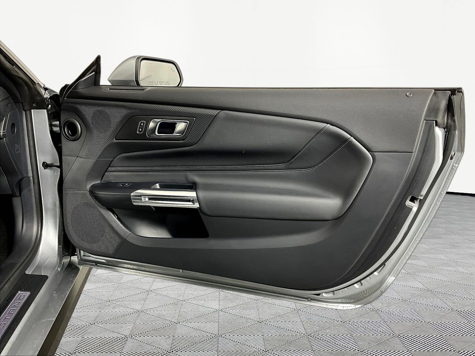 Used 2025 Ford Mustang GT Premium RWD image 25