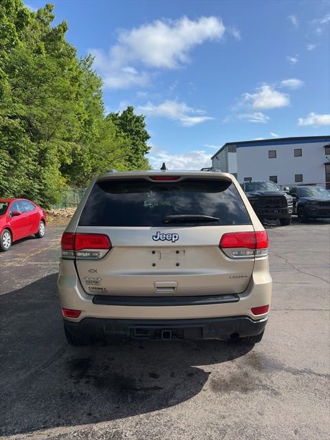 Used 2015 Jeep Grand Cherokee Laredo w/ Quick Order Package 23E AWD/4WD image 9