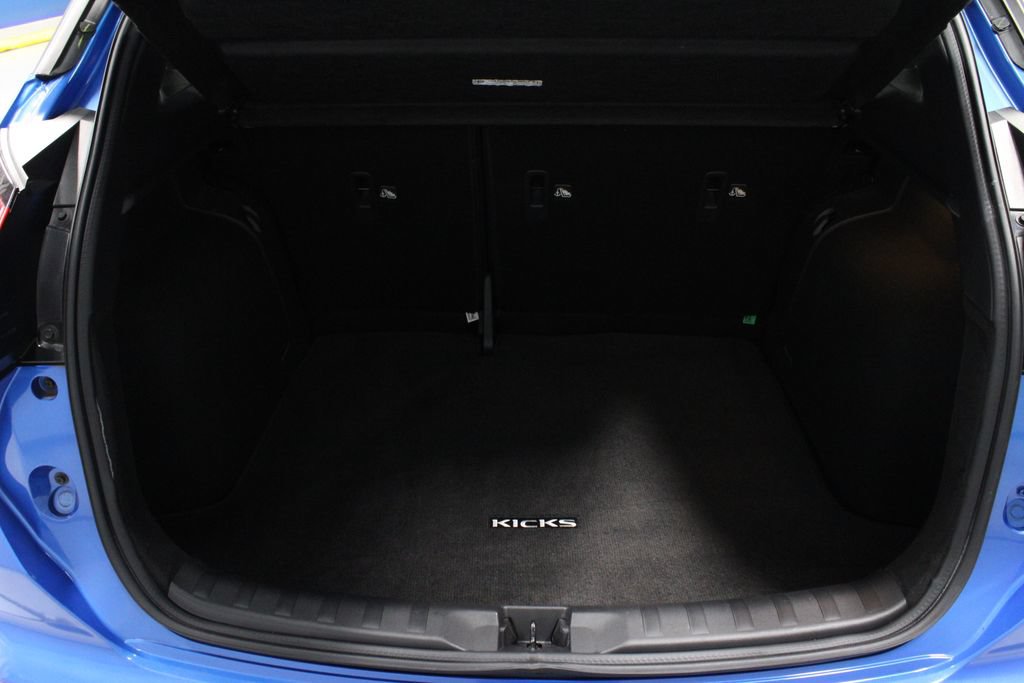 Certified 2023 Nissan Kicks SR w/ SR Premium Package FWD image 13