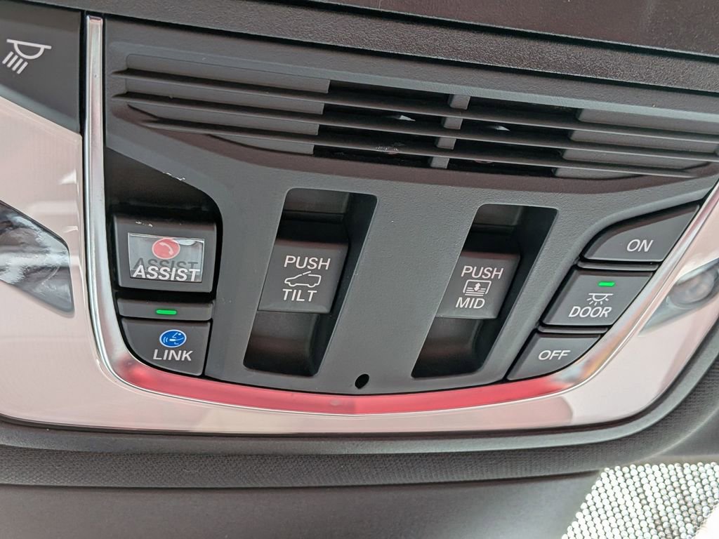 Used 2023 Acura MDX A-Spec image 22