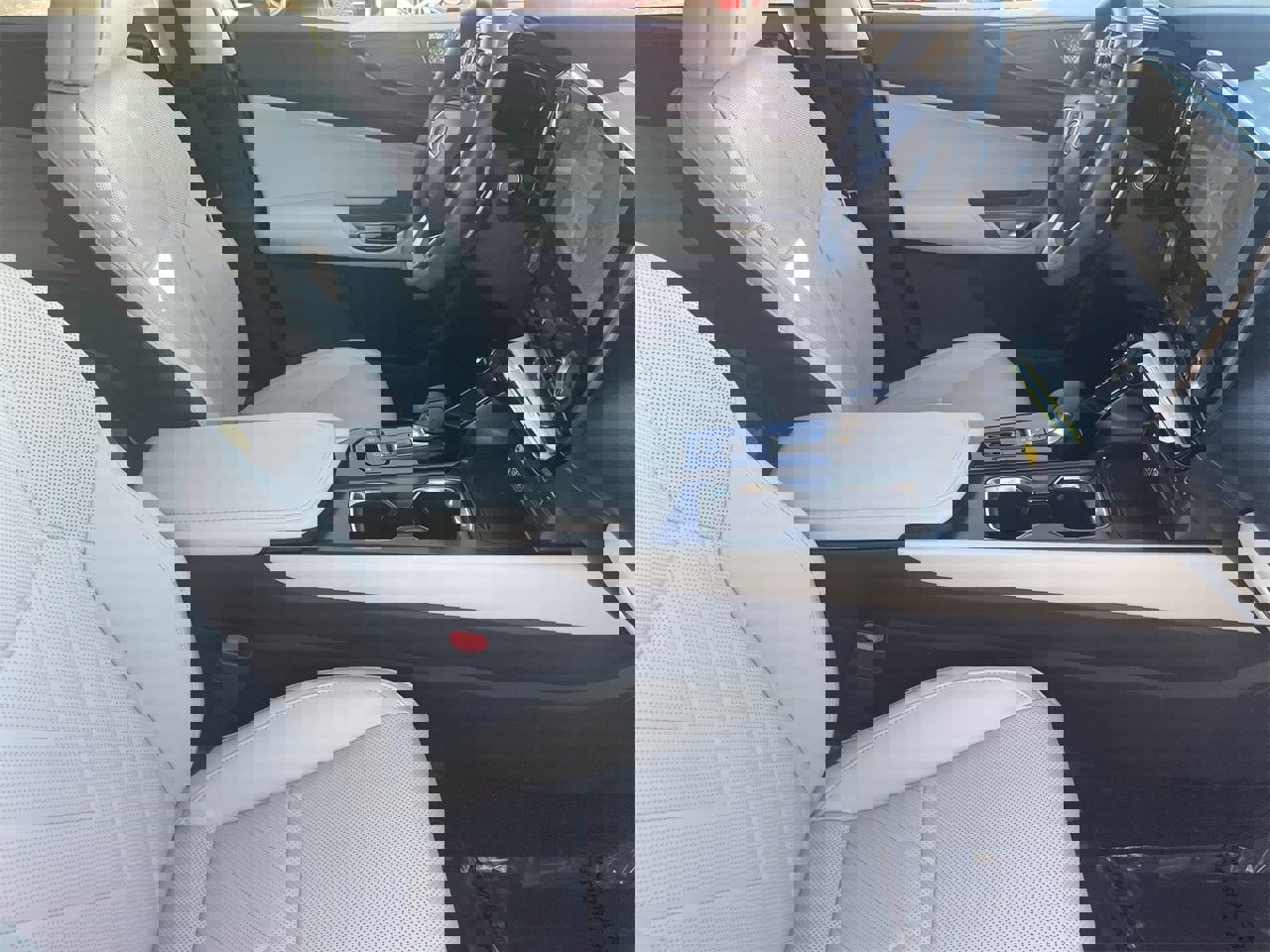 Used 2025 Lexus NX 300h AWD w/ Luxury Package image 11