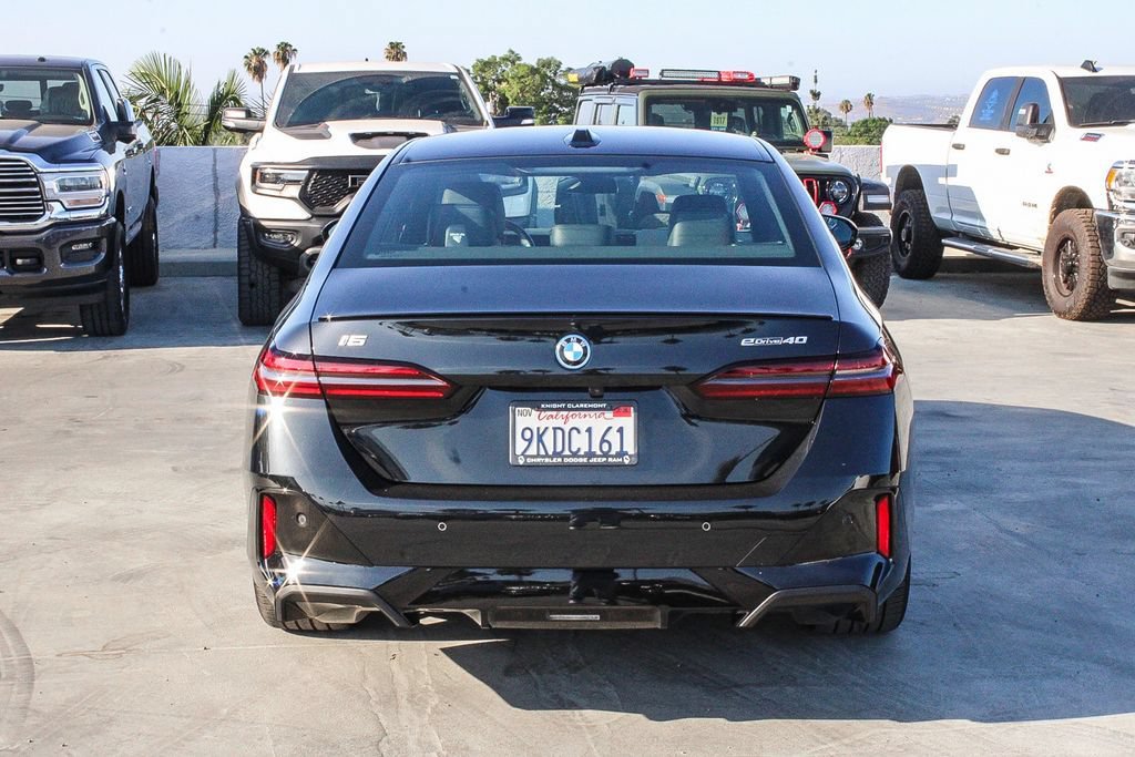 Used 2024 BMW i5 eDrive40i w/ M Sport Package RWD image 8