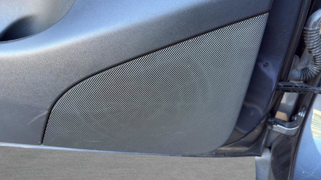 Used 2022 Tesla Model Y Long Range image 12