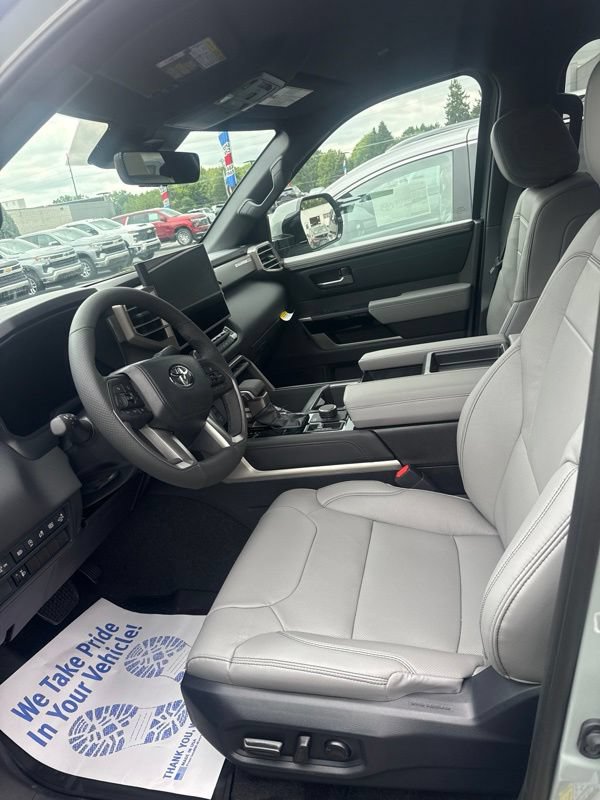 New 2026 Toyota Tundra Limited AWD/4WD image 3