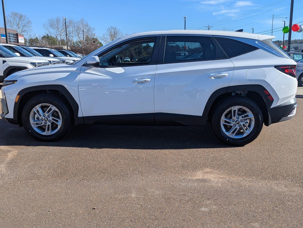 Certified 2026 Hyundai Tucson SE image 7