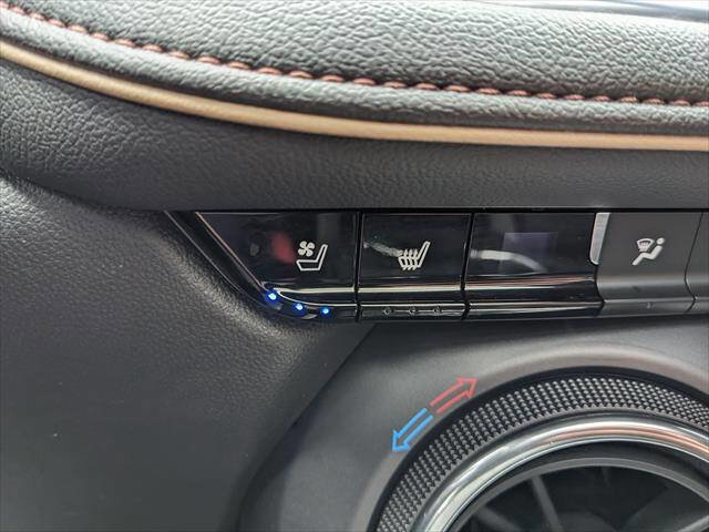 Used 2019 Chevrolet Blazer Premier w/ Sun and Wheels Package image 23