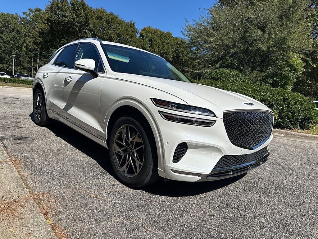 Used 2022 Genesis GV70 2.5T w/ Advanced Package