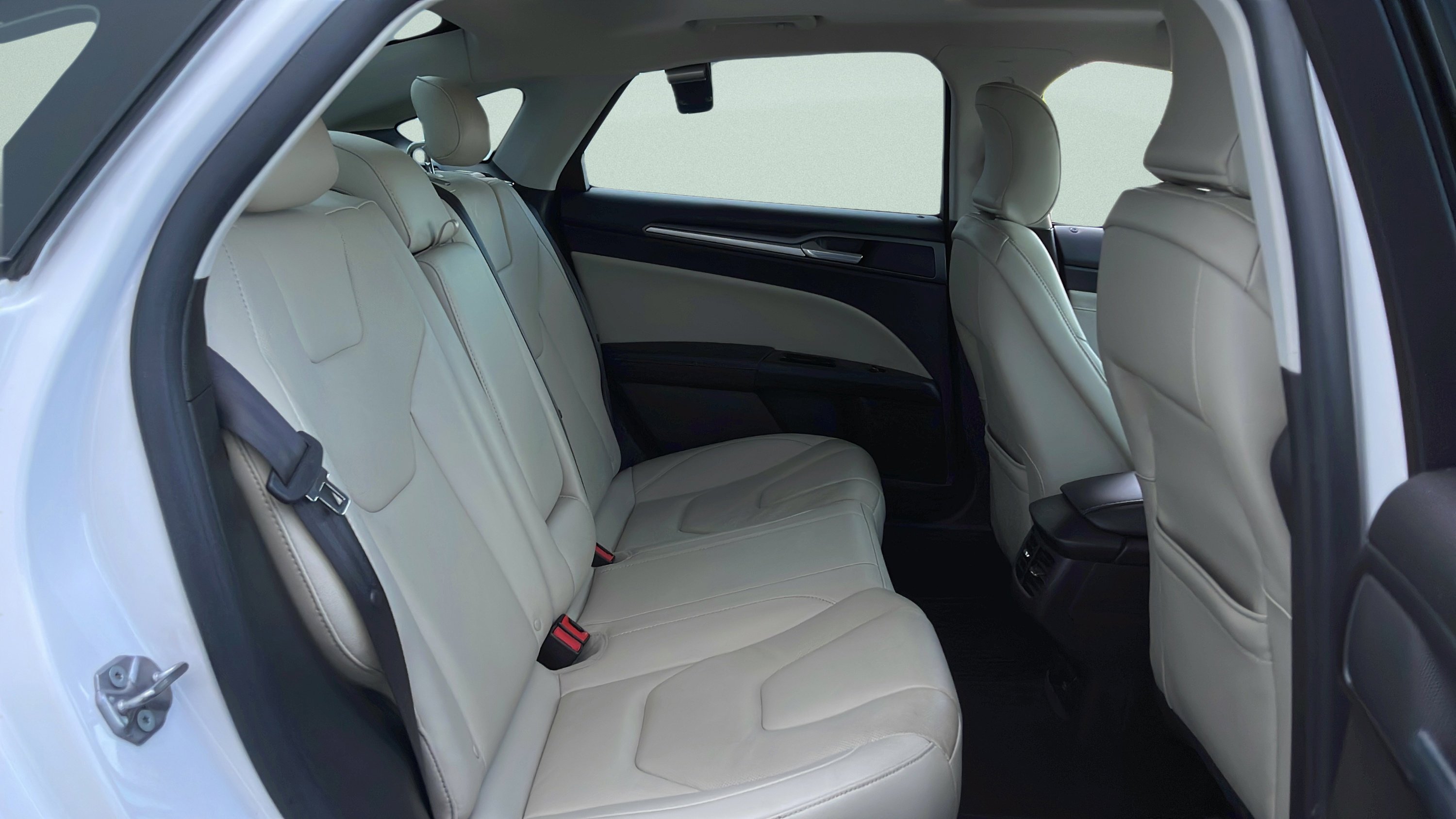 Used 2016 Ford Fusion Titanium AWD/4WD image 24