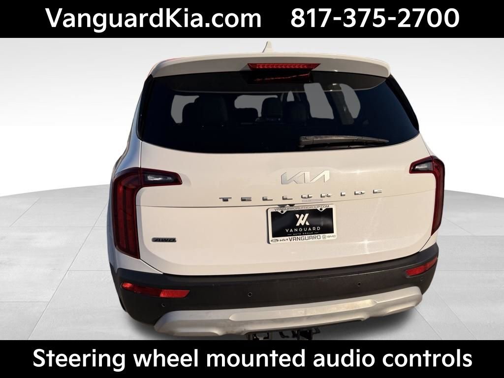Used 2022 Kia Telluride LX image 3