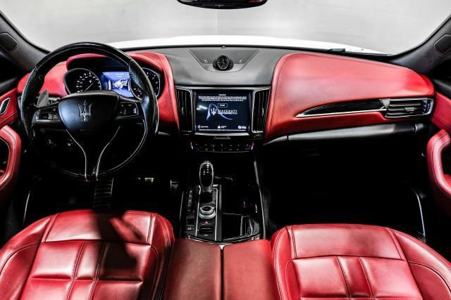 Used 2018 Maserati Levante GranSport AWD/4WD image 16