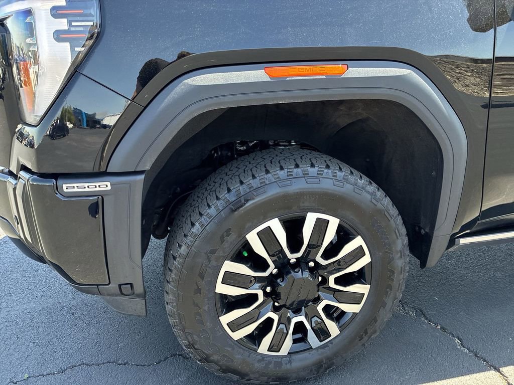 Used 2025 GMC Sierra 2500 Denali Ultimate AWD/4WD image 10