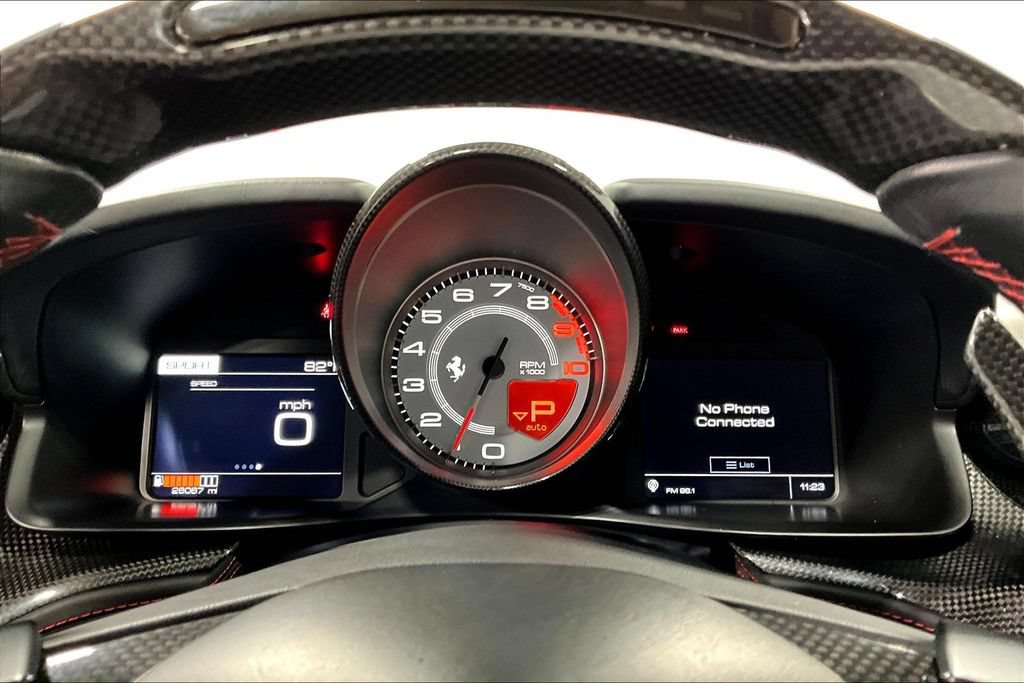 Used 2018 Ferrari GTC4Lusso AWD/4WD image 14
