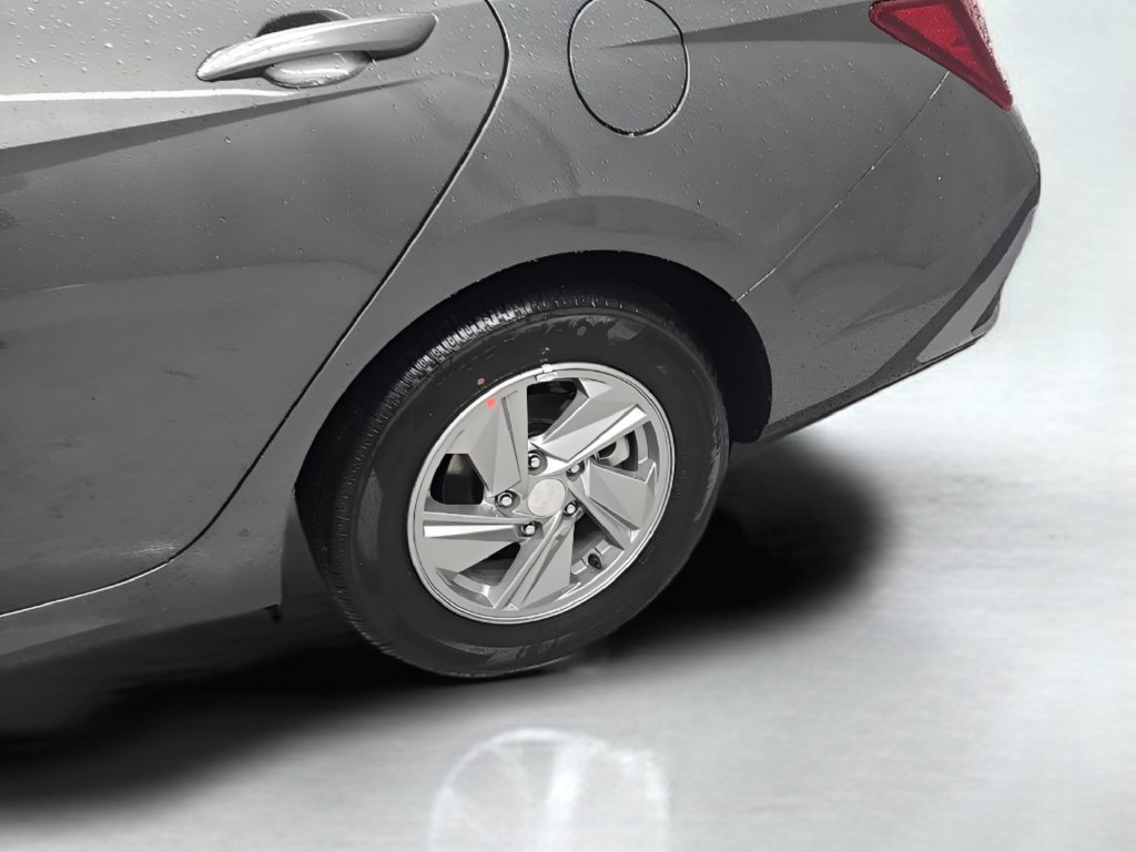 New 2026 Hyundai Elantra SE FWD image 38