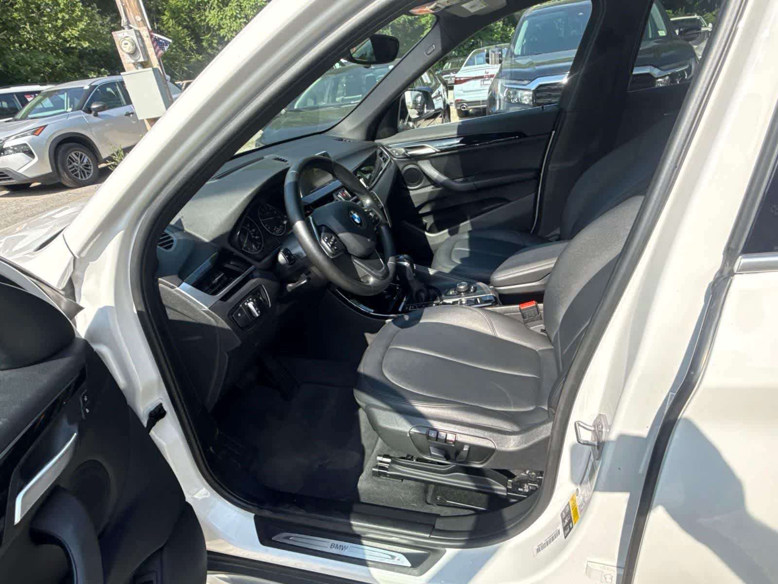 Used 2016 BMW X1 xDrive28i AWD/4WD image 16