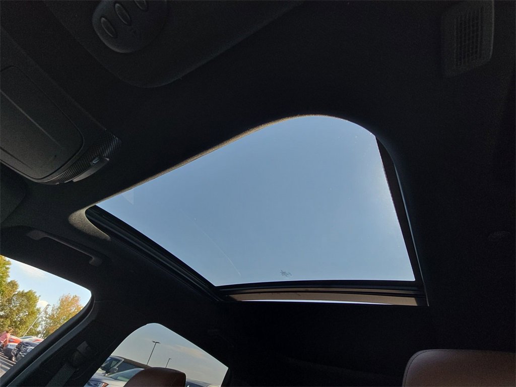 Used 2022 Lincoln Nautilus Reserve w/ Equipment Group 201A image 22