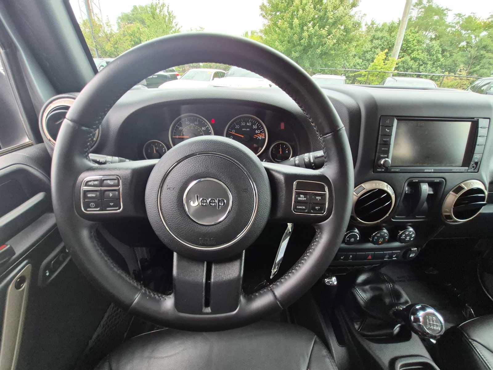 Used 2016 Jeep Wrangler Sahara AWD/4WD image 23