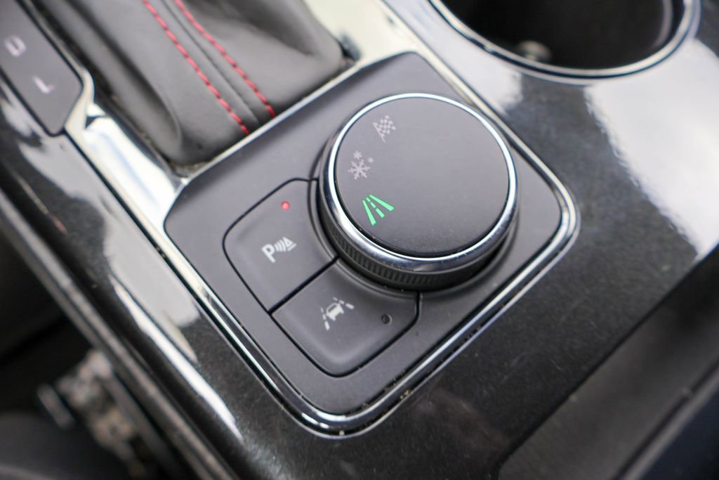 Used 2025 Chevrolet Blazer RS FWD image 16