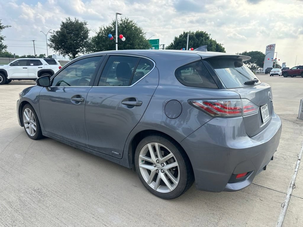 Used 2017 Lexus CT 200h w/ Accessory Package 2 FWD image 8