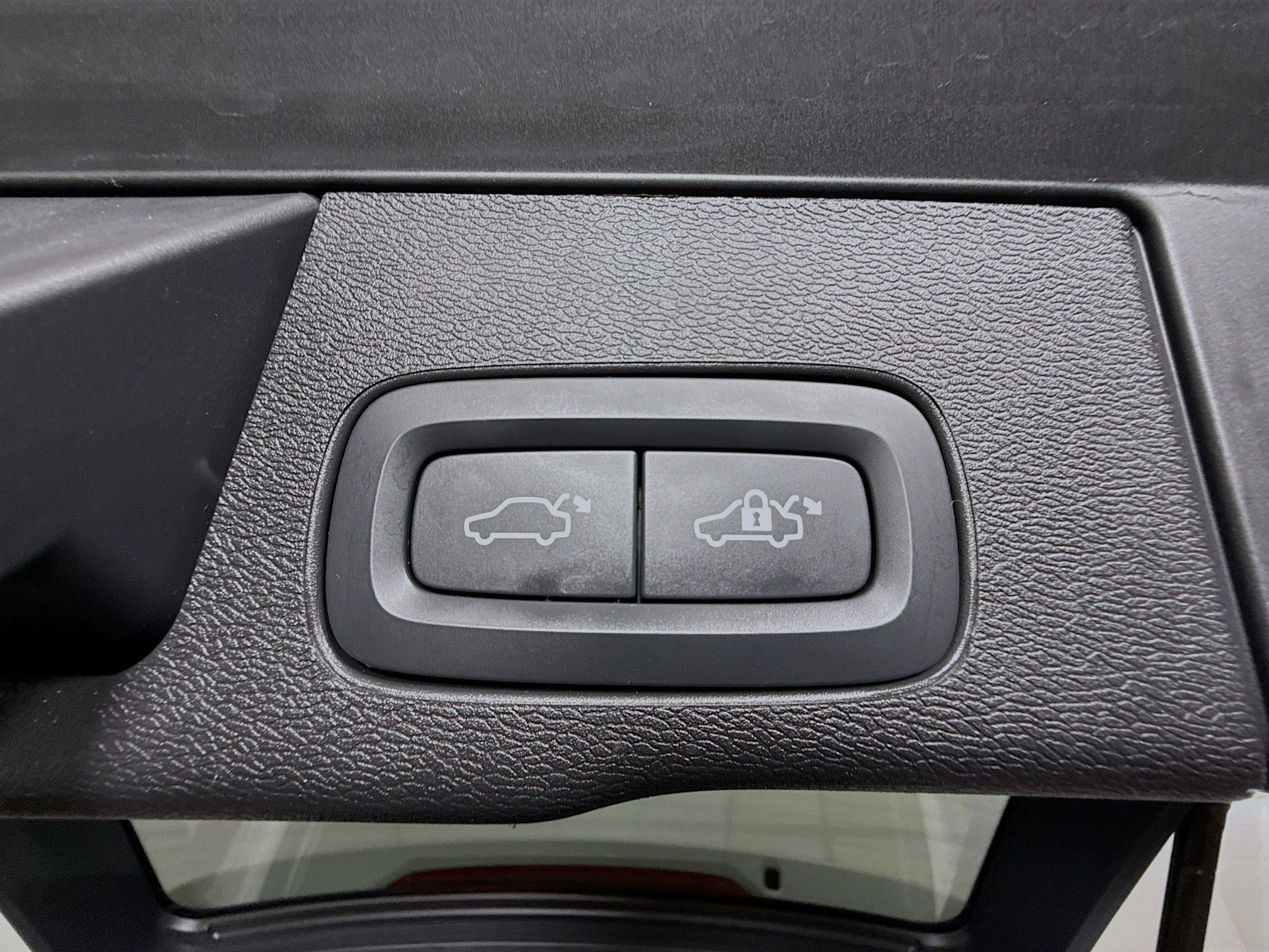 Used 2023 Volvo XC60 B5 Core FWD image 41