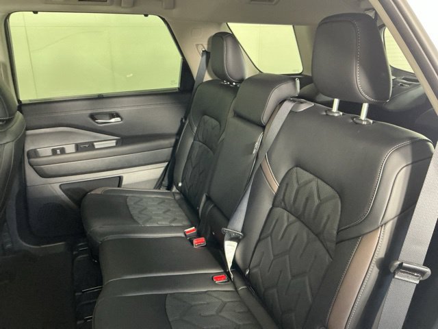 New 2026 Nissan Pathfinder Platinum AWD/4WD image 22